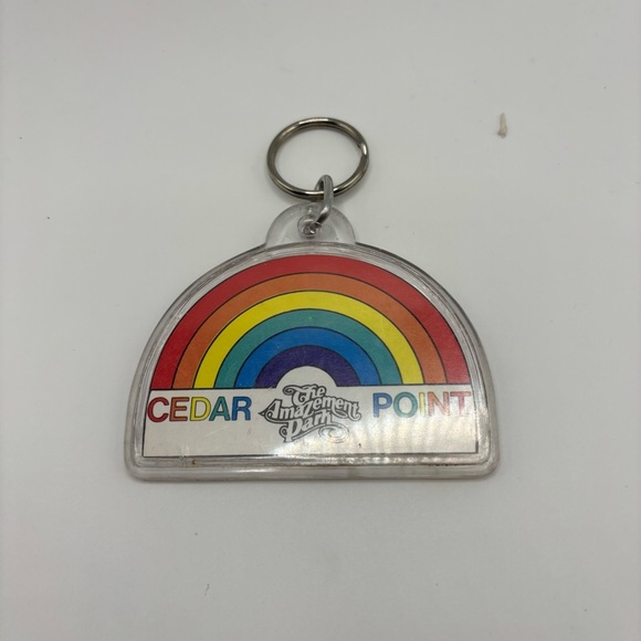 Vintage Cedar Point Rainbow Keychain - Picture 1 of 3